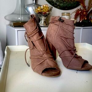 Bamboo Ankle boots